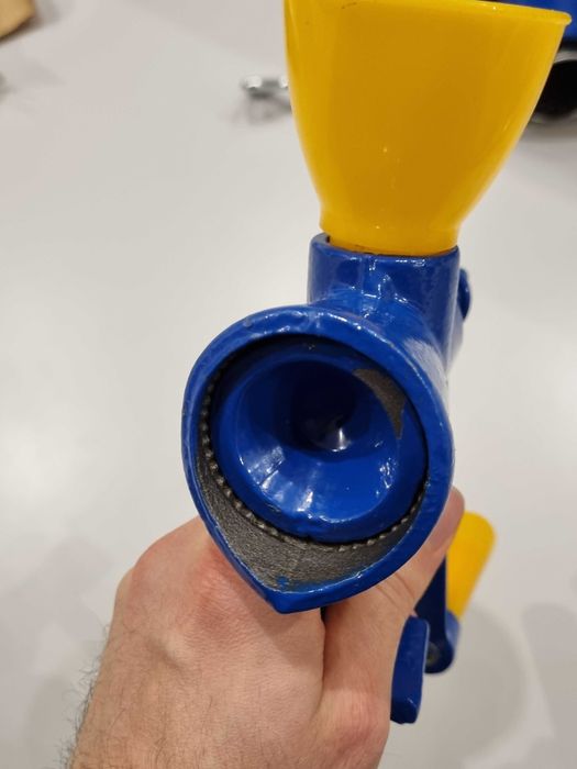 Masina de macinat mac