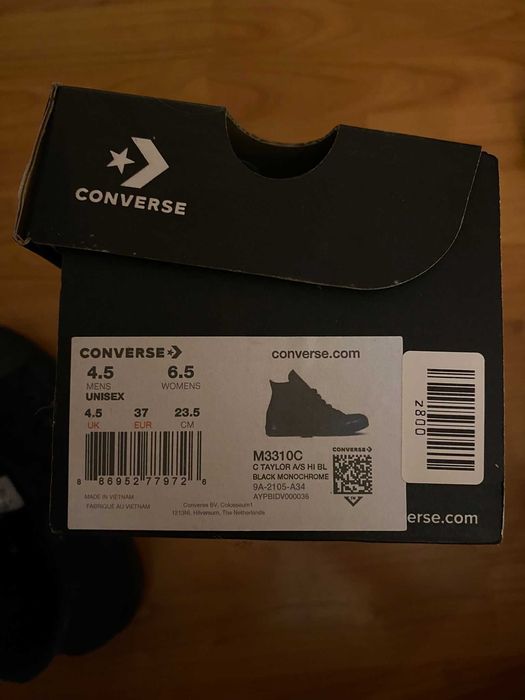 Adidasi converse negri