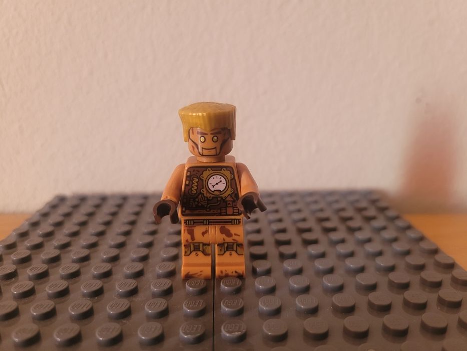 Minifigurina lego Echo zane