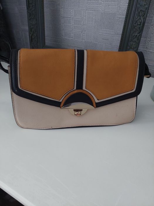 Сумочка кожаная цветная