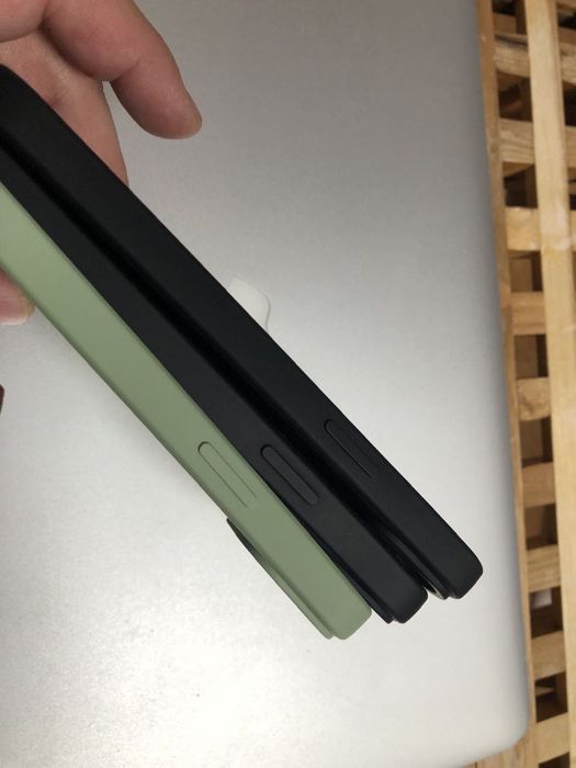 Telefon Iphone 14 PLUS - huse noi - Huse Liquid Soft Silicon Colorate