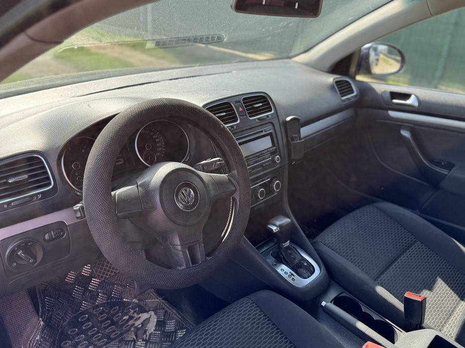 Volkswagen Golf VI / Automat DSG cutie defecta/ 2010 / 1.6 Diesel / AC / 2500 Euro