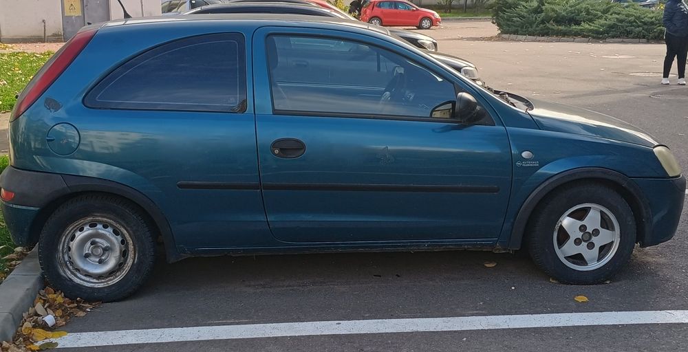 Când Opel CORSA motor mic