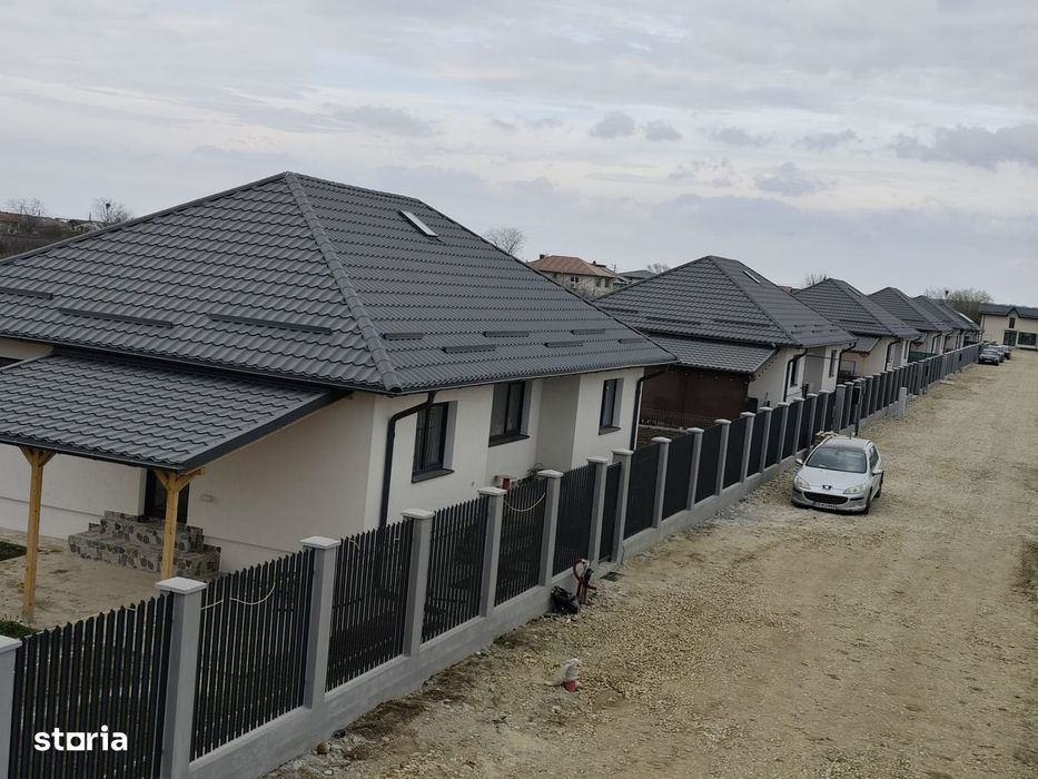 FARA COMISION casa cu 4 camere 2 bai PARTER + Pod Mansardabil la cheie
