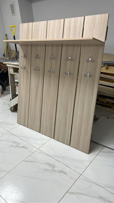 Продается унитаз, радиаторы