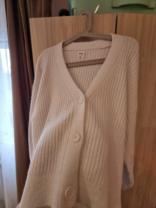 Дамски пуловер - бял Sinsay