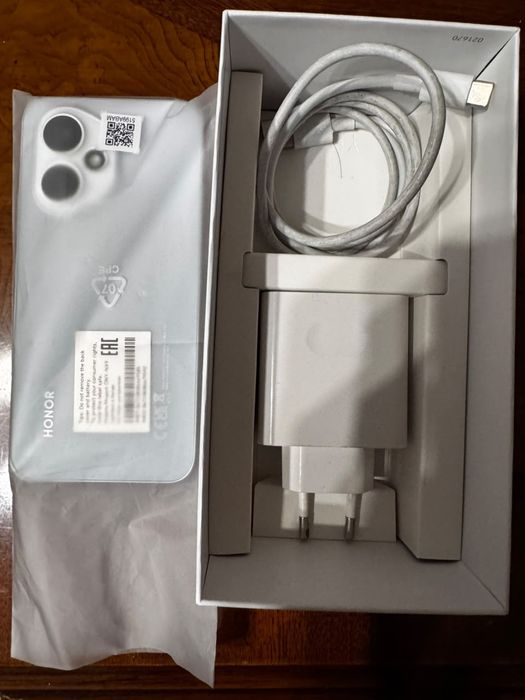 Honor400 продам смартфон