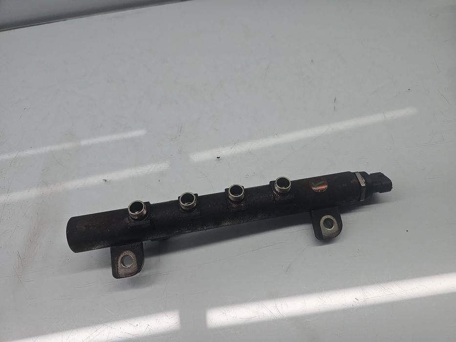 Rampa injectoare Opel Astra H [Fabr 2004-2009] 55209575 1.9 CDTI Z19DT