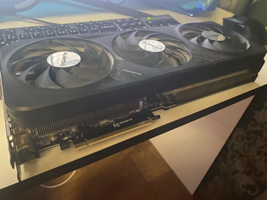 Продам Gigabyte RTX 4070 (Под восстановление / Ремонт)