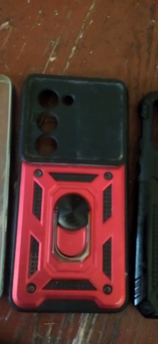 Huse telefoane nu știu marcile
