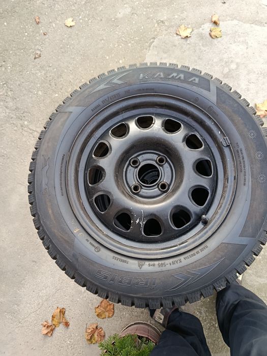 4 jante cu anvelope de iarnă