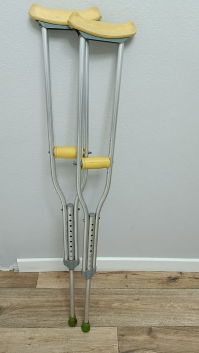 Костыли подмышечные б/у