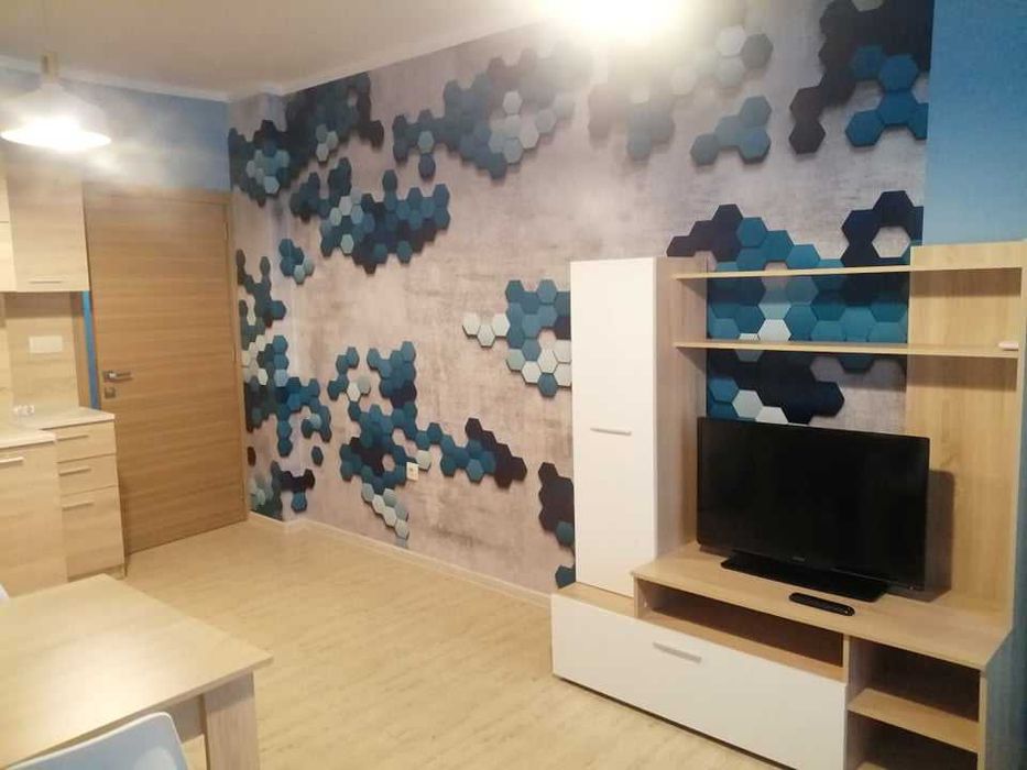 Дава се под наем Двустаен апартамент в Бургас, Зорница - 60 кв.м за 280.5 € - Снимка #2