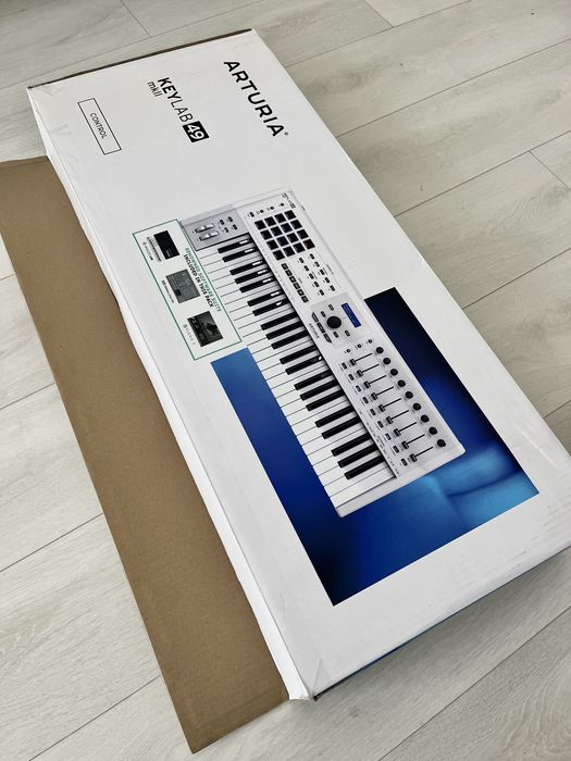 Arturia KeyLab 49 MkII White + Husă Thomann