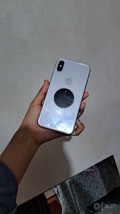 Iphone xs srochna sotiladi