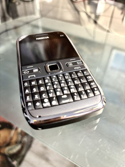 Vand nokia 6300,Nokia e72, 0 minute, meniu limba romana, decodat,cadou
