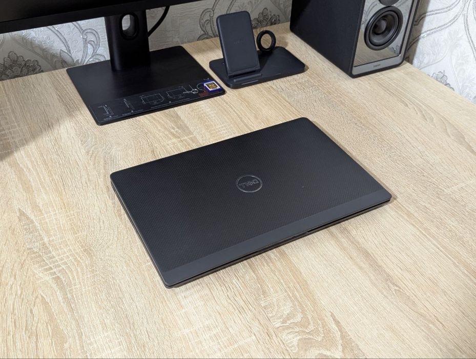 Noutbuk srochna sotiladi Dell latitude 7420