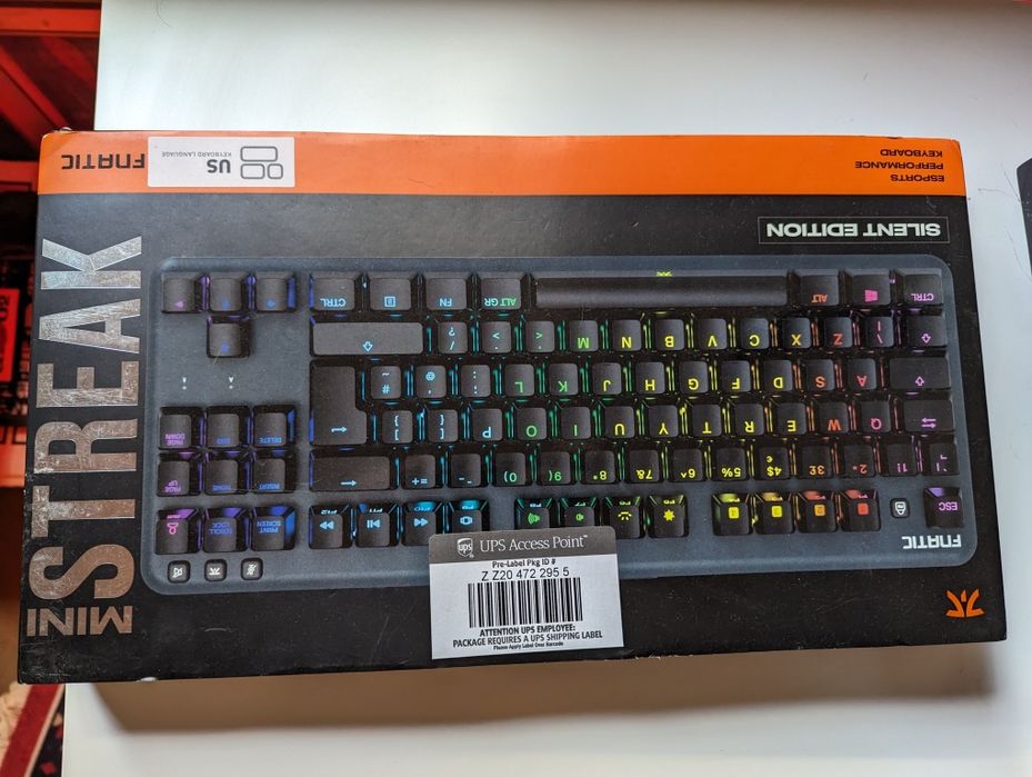 Tastatură mecanica fnatic mini streak noua