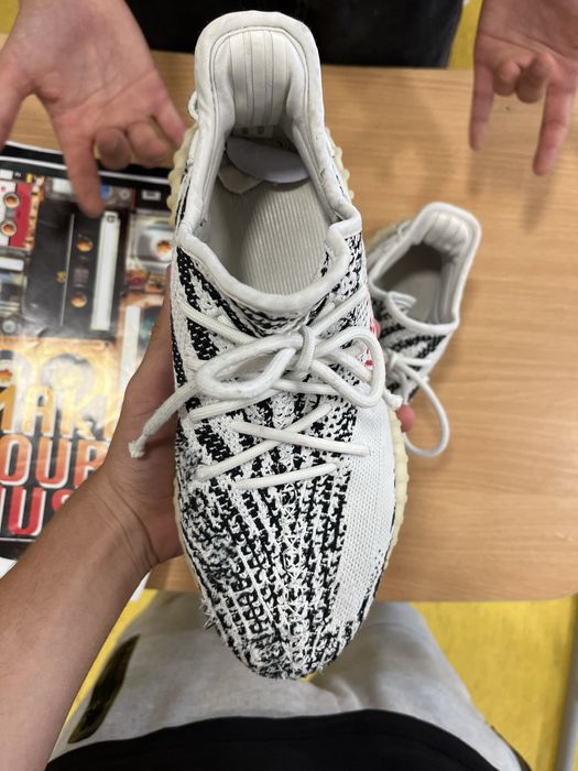 Yezzy 350 zebra marimea 41