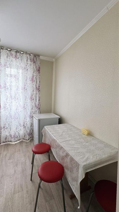 сдам посуточно 11 мкр 1 ком