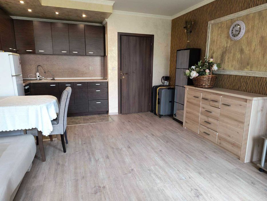 Продава се Едностаен апартамент в к.к. Слънчев бряг - 40 кв.м за 1000 €/кв.м - Снимка #4