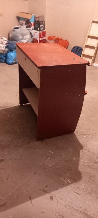 Стол для кассы бу в отличном состоянии