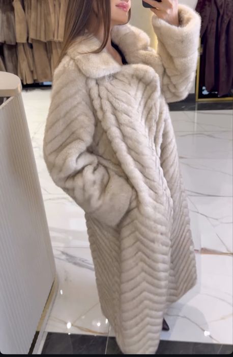 Продам шубу tior