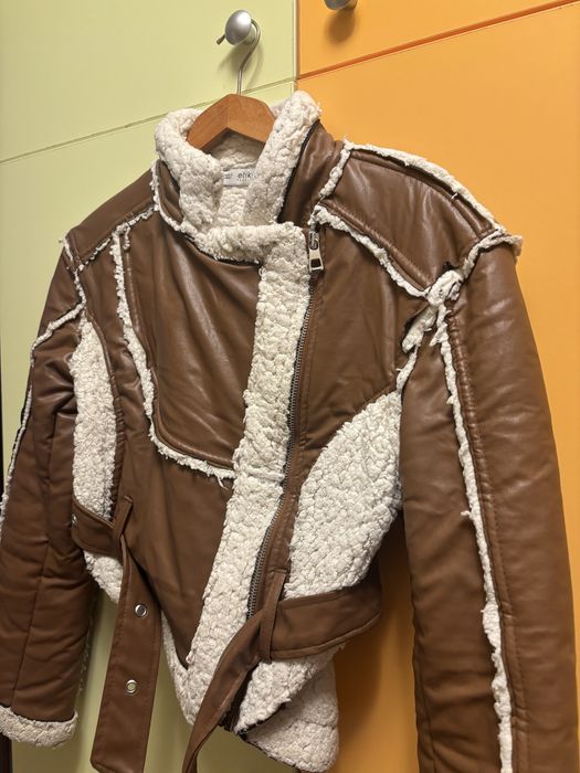 Кожено кафяво яке