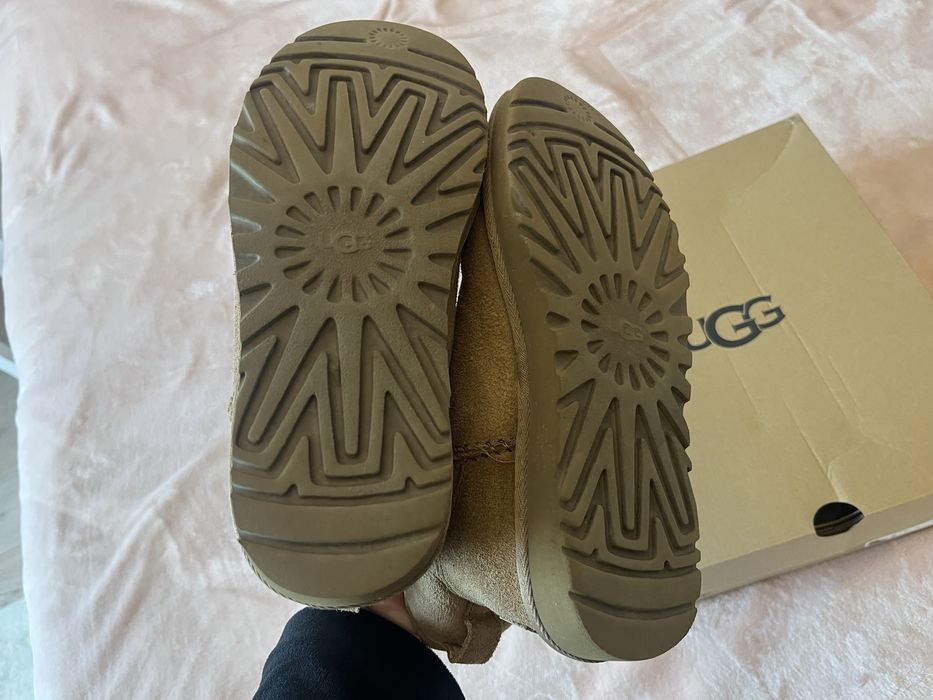 Ugg marime 36 in stare foarte buna