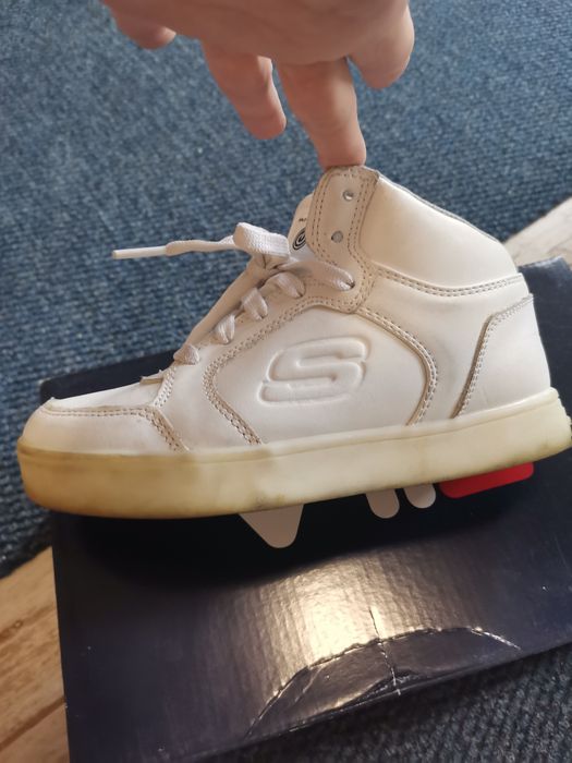 Обувки и маратонки 32, 33 номер