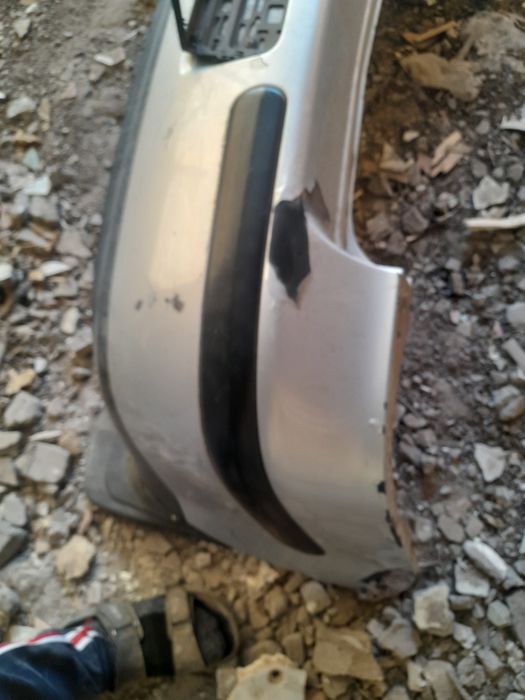 Продам задний бампер гольф 4