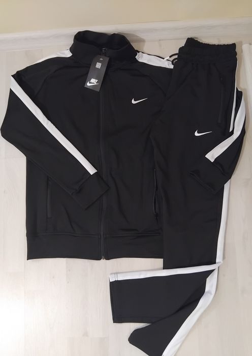 Nou! Trening barbati Nike și Adidas.