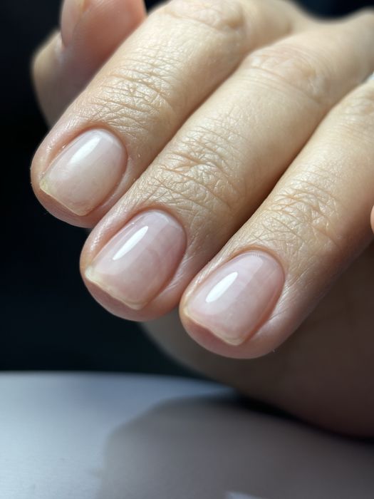 Маникюр, педикюр, наращивание ногтей