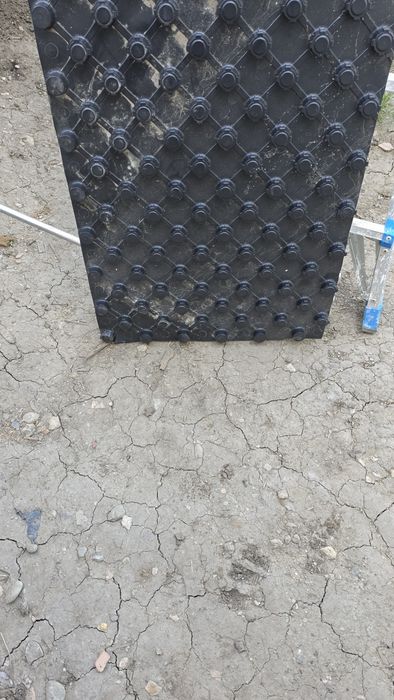 Vand placi cu nuturi incalzire in pardoseala