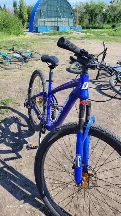 Продам велосипед СРОЧНО МТБ двух подвес