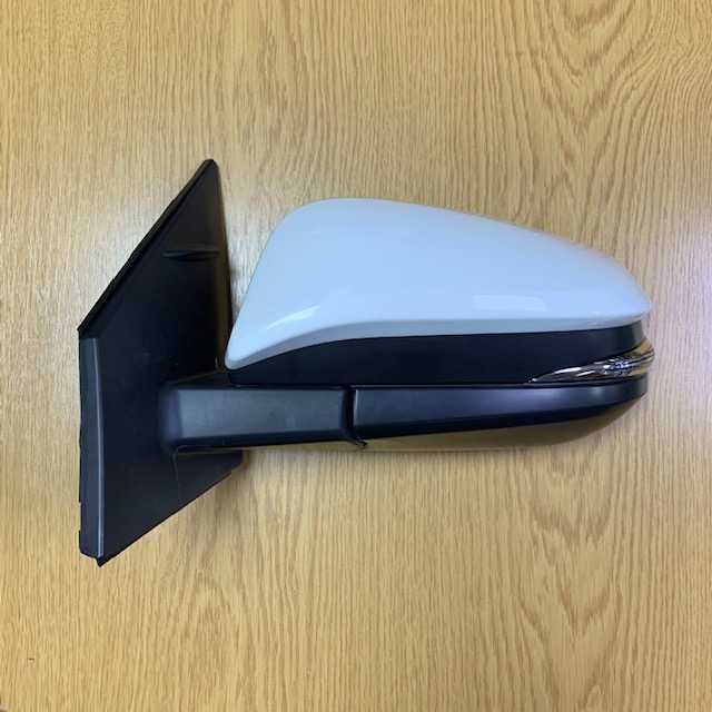 Зеркало на Toyota RAV4