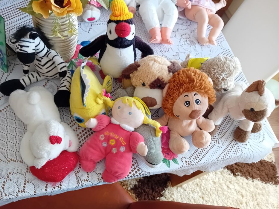 Vând jucării de pluș