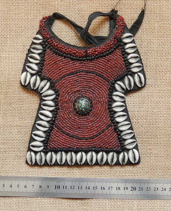 Украшение нагрудное .