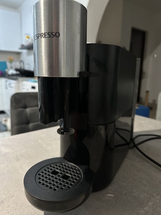 Aparat de cafea cu capsule nespresso Atelier