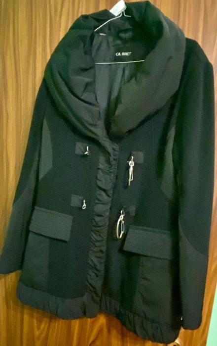 Palton elegant negru, Gil Bret