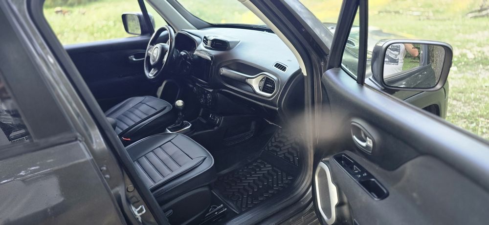 JEEP Renegade 2018 — imagine 3