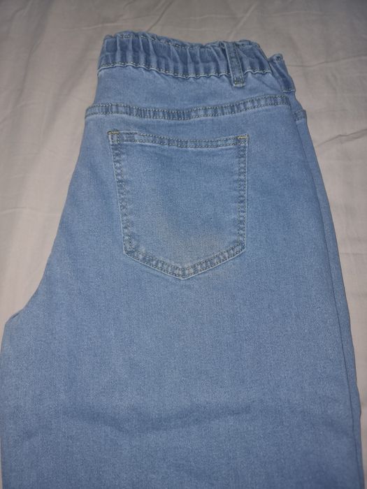 Новые женские джинсы