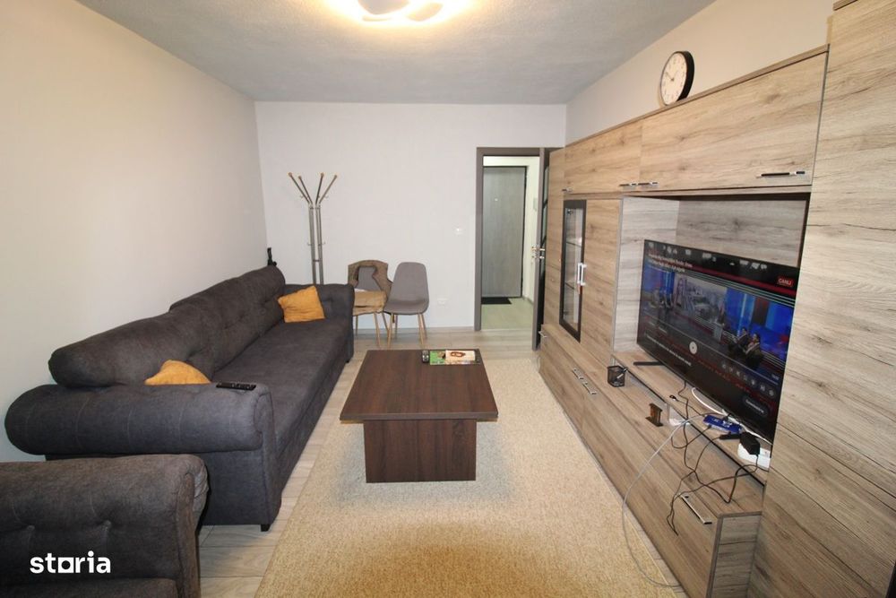 Vând apartament 2 camere în Hunedoara, Teatru-Pietonală, etaj 2 — fotografia 3