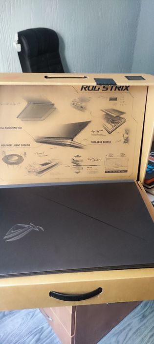 наутбук ASUS ROG STRIX G18