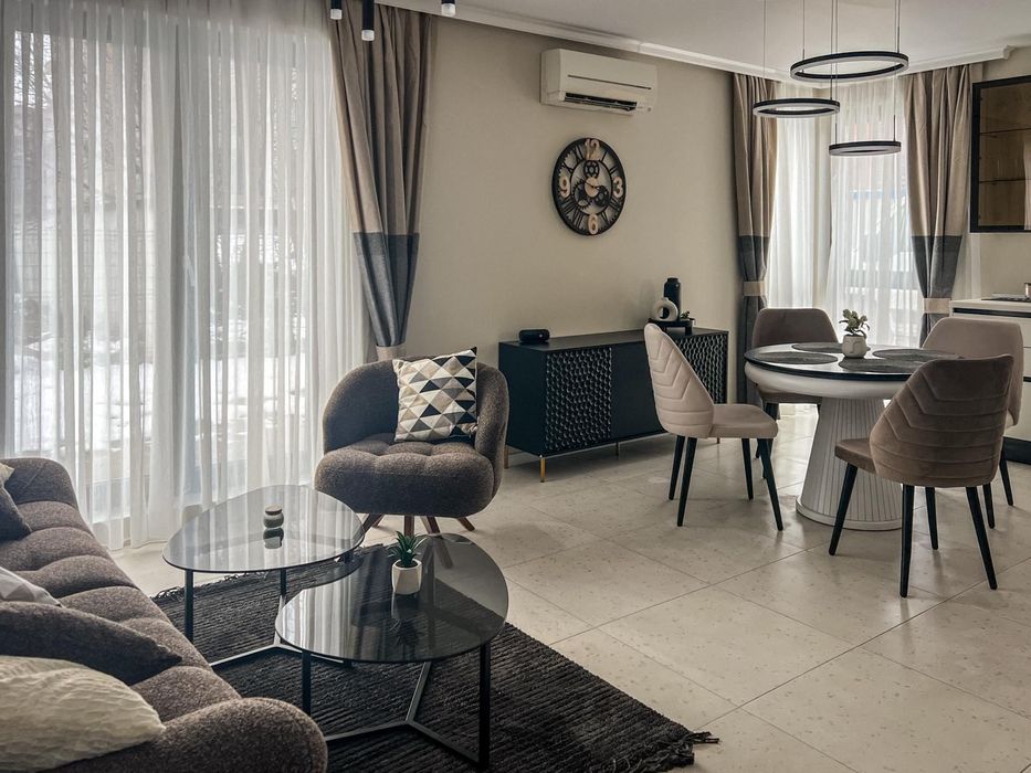 Дава се под наем Тристаен апартамент в Пловдив, Остромила - 96 кв.м за 850 € - Снимка #2