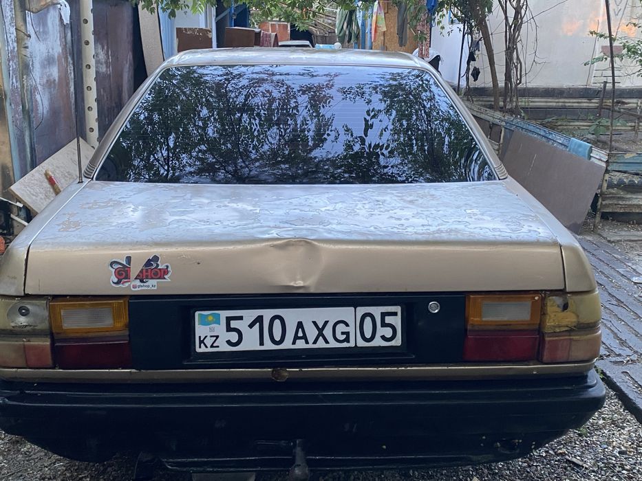 Продам машину Audi 100 c3