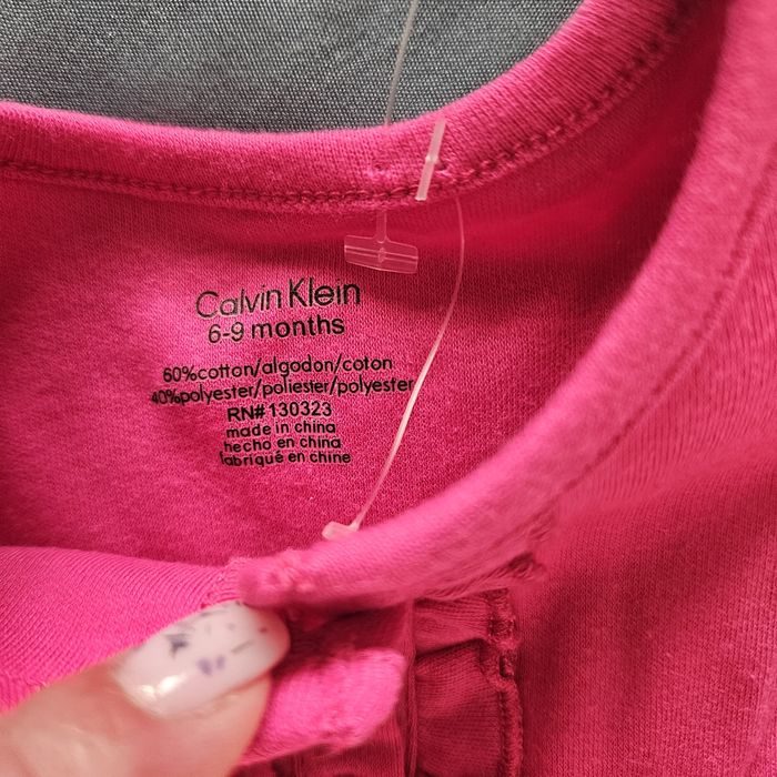 Rochita Calvin Klein 6/9 luni