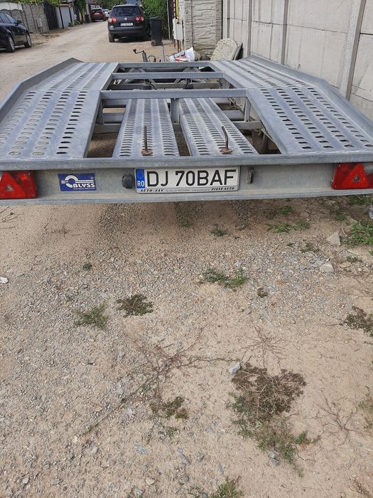 Vând platformă din anul 2017