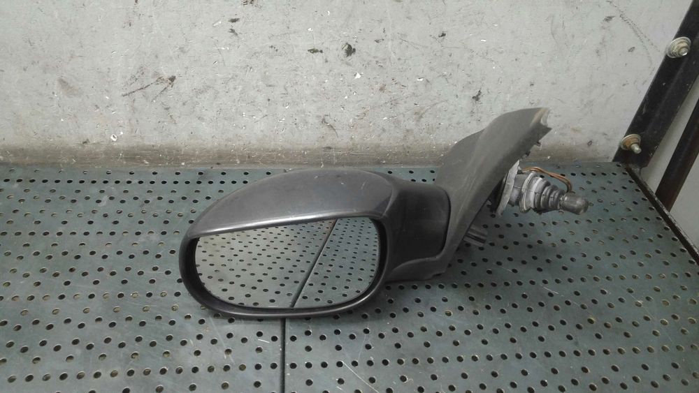 Oglinda manuala stanga peugeot 206 plus 2l 2m 96725643xt