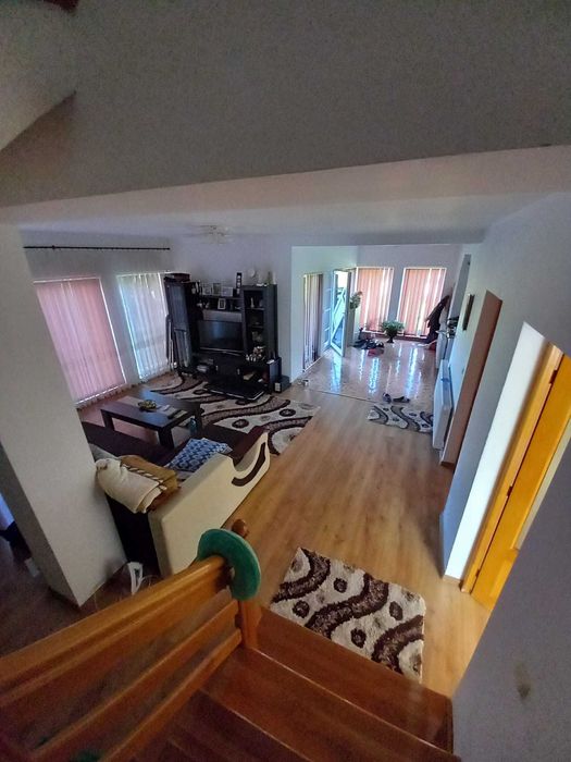 Vând casă la preț de apartament